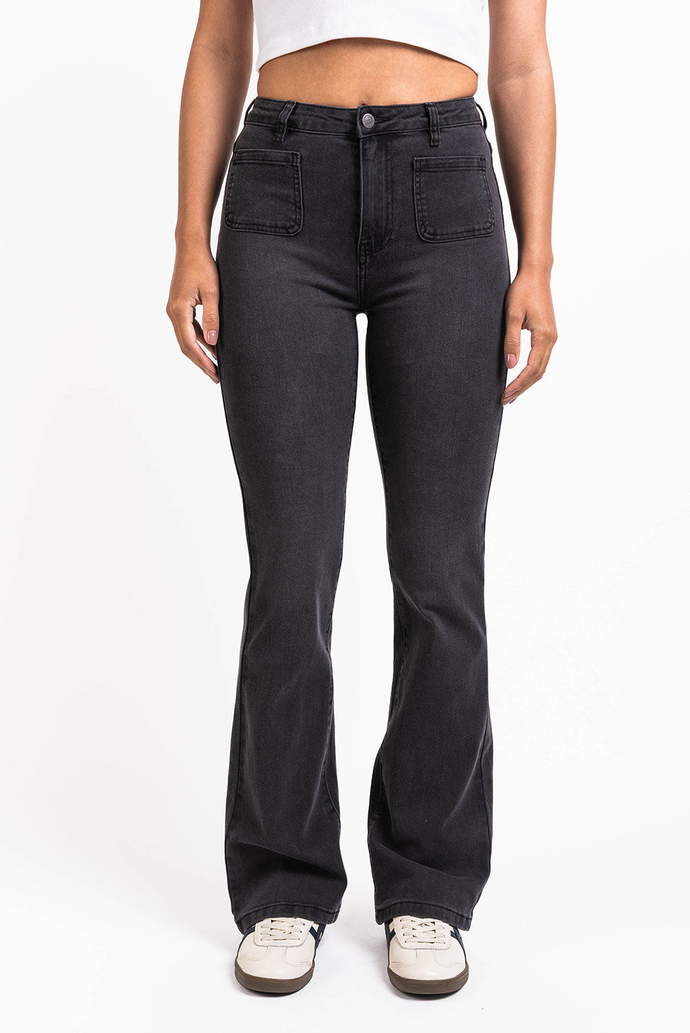 Claire 04High Bootcut Jeans - Washed Black