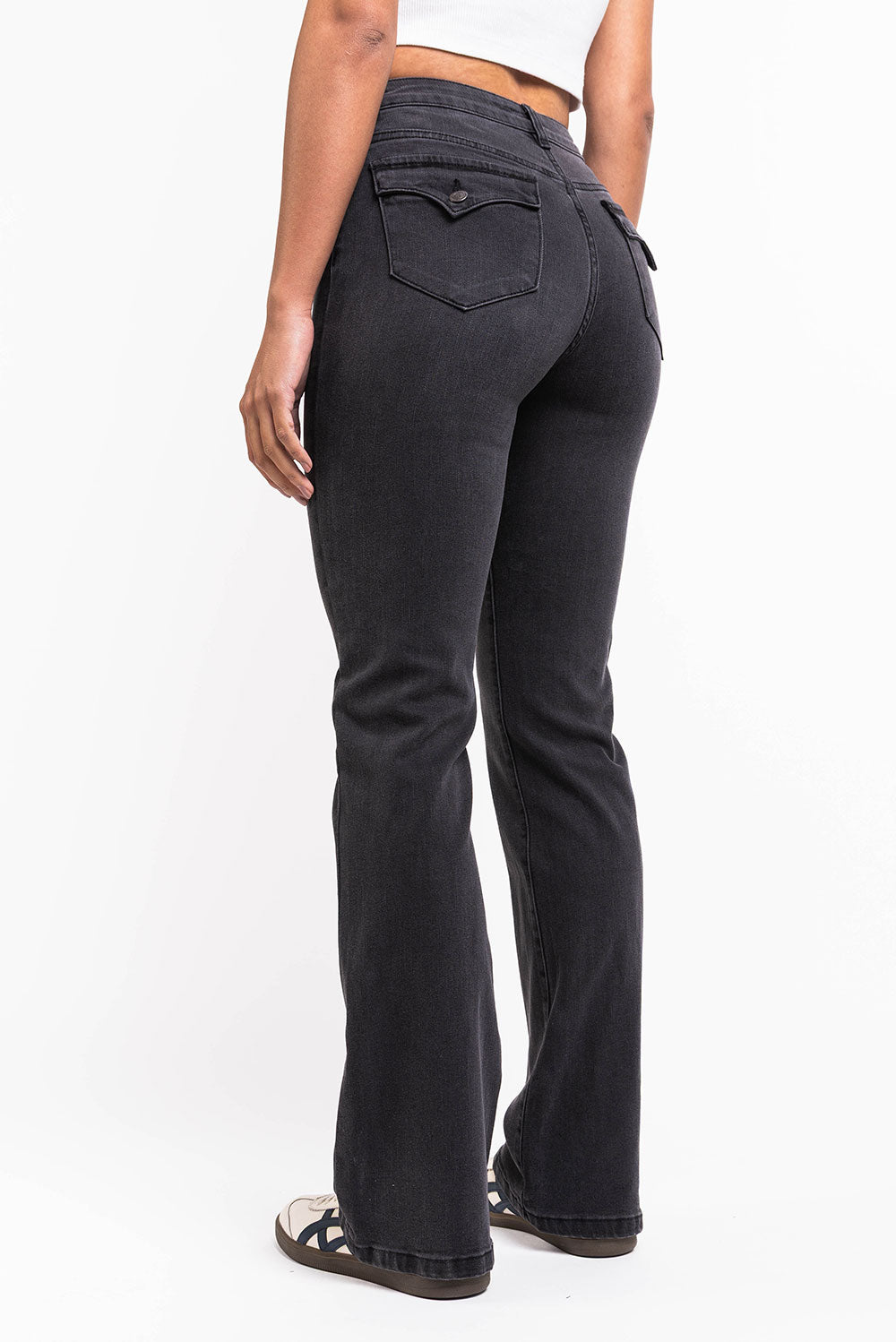 Claire 04High Bootcut Jeans - Washed Black