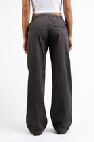 Mel 05Low Straight Linen Pants - Grey